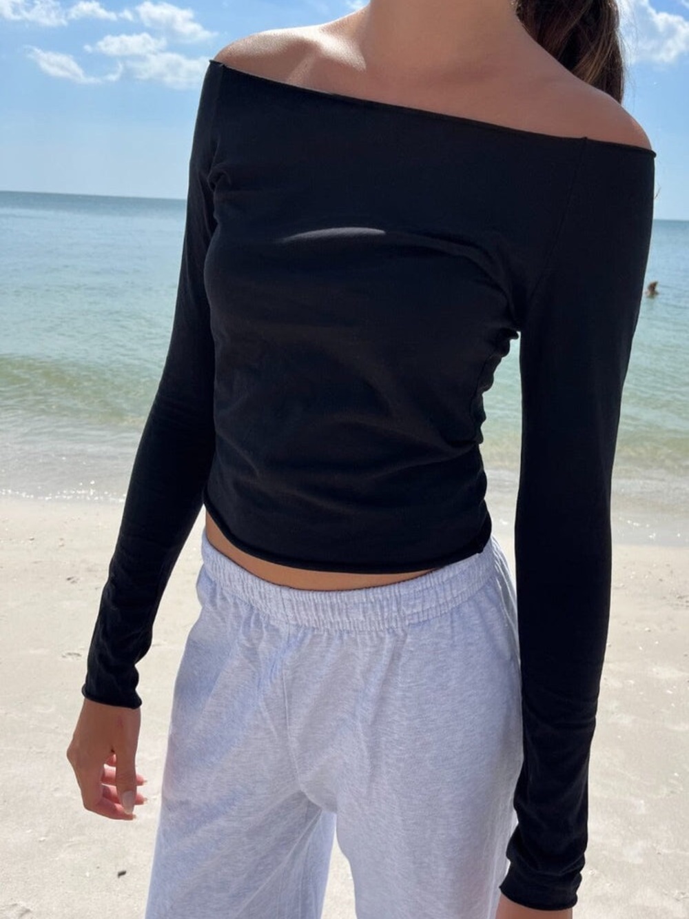 Brandy Melville Bonnie Long Sleeve Top In Black Women's One Size/S
